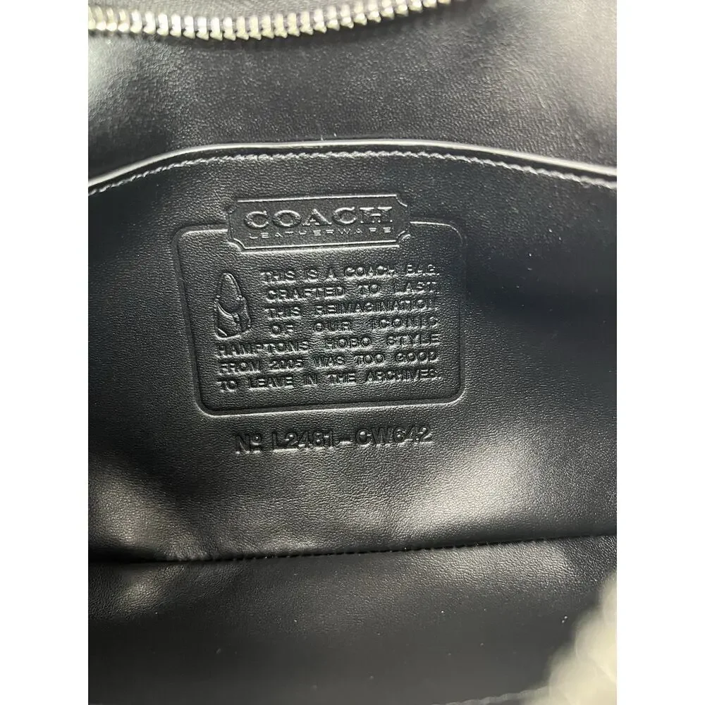 NWOT Coach Hamptons Hobo Bag in Black Glovetanned Leather (CW642)